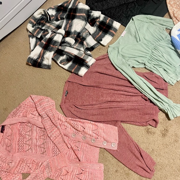 Women's Sweater Collection - Multi-Color - Picture 3 of 6